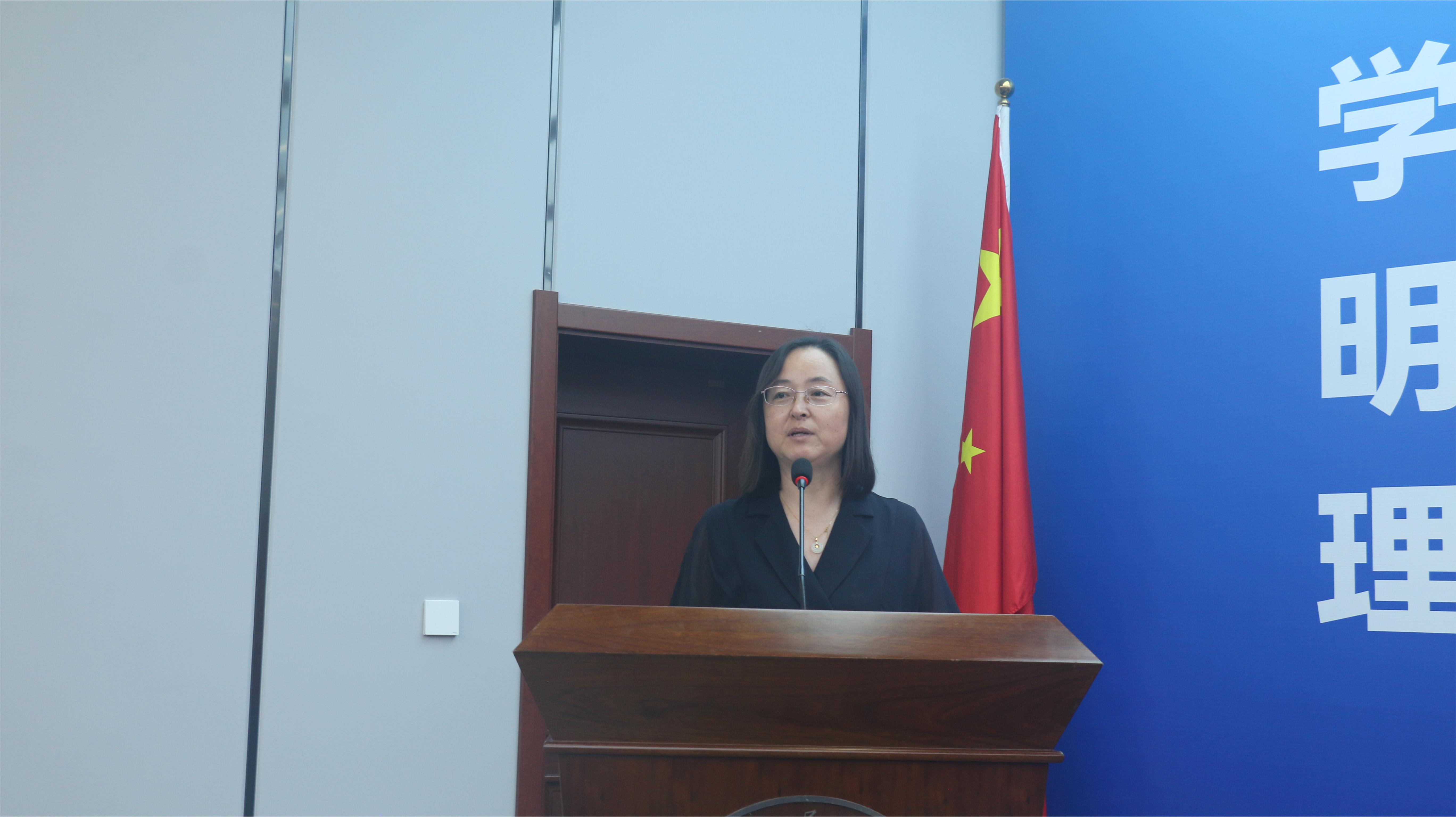 吴.jpg