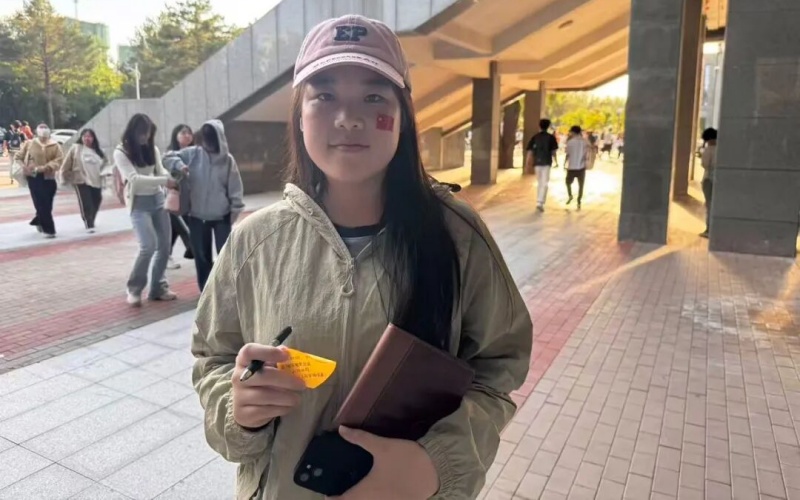 微信图片_2025-10-19_221501_471.jpg